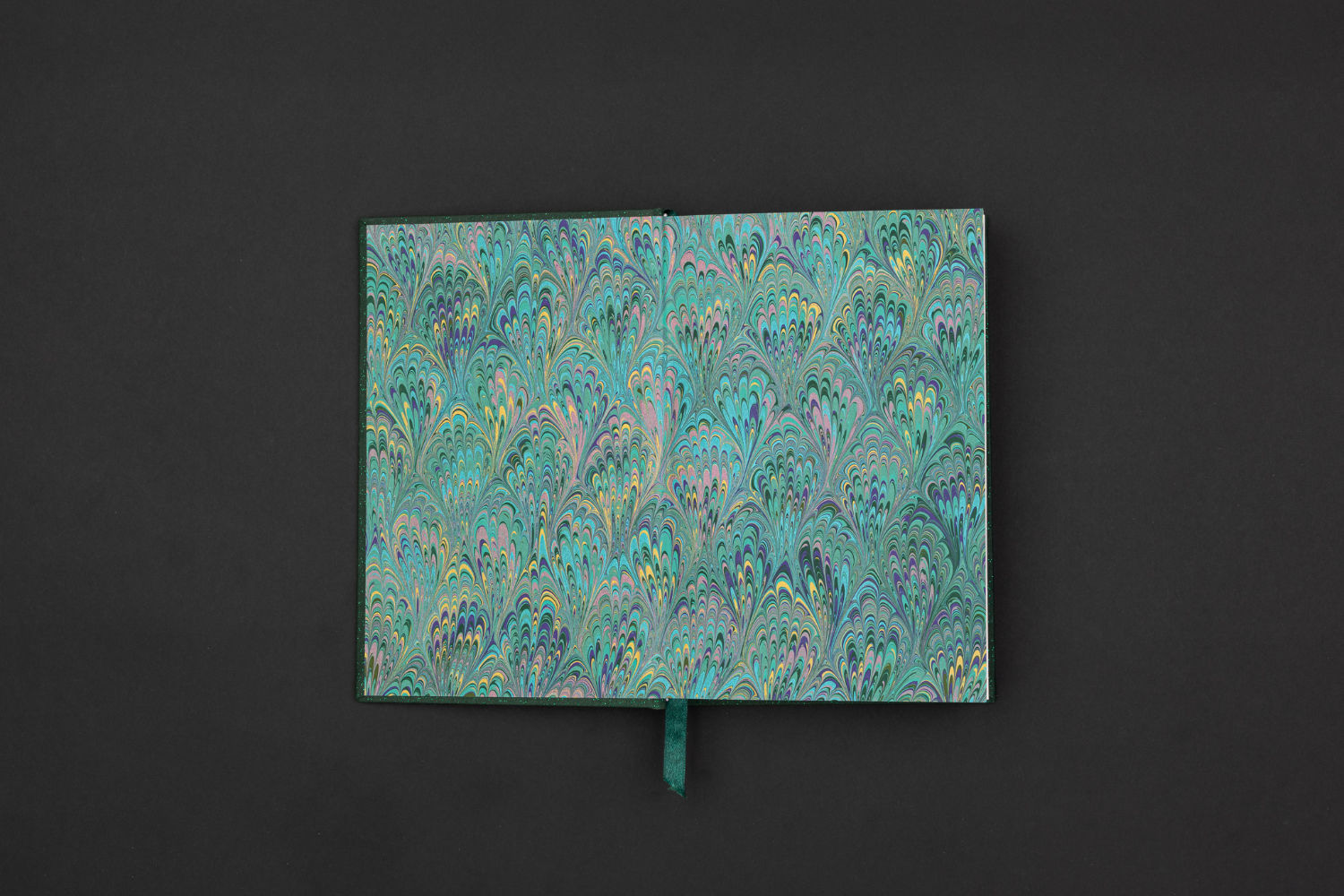 Dorian PCE – Marbled Endpapers